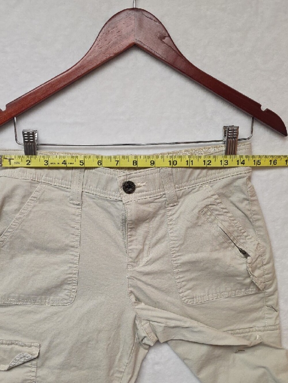Lee Women's Light Khaki Cargo Capri Pants - Picture 6 of 16